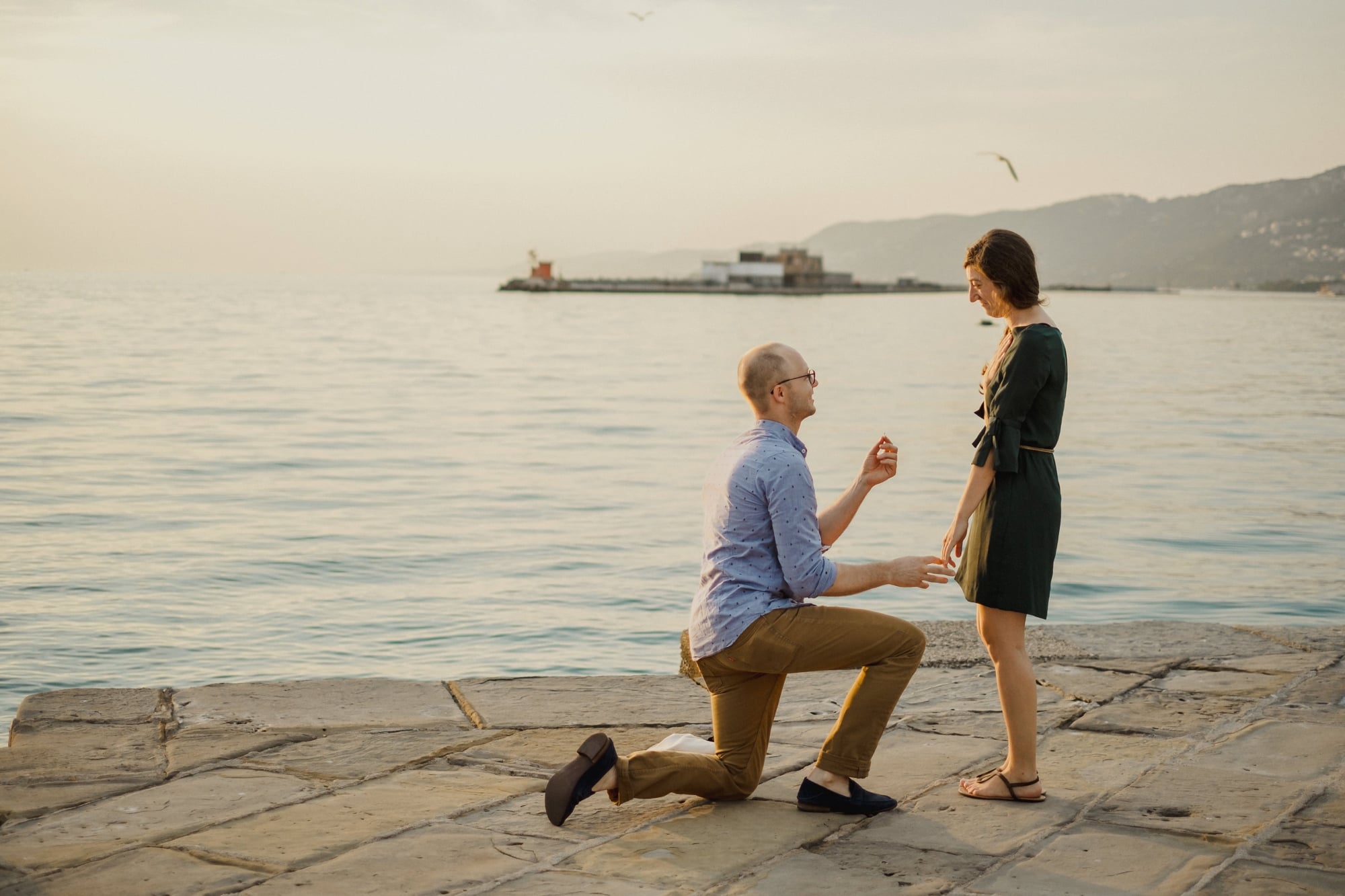 proposta di matrimonio al mare di ilaria e andrea fotografi accettata